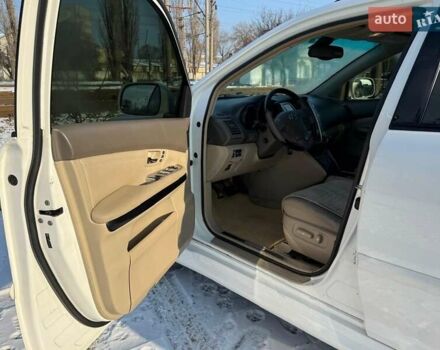 Белый Лексус РХ, объемом двигателя 3.46 л и пробегом 188 тыс. км за 9000 $, фото 4 на Automoto.ua