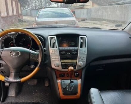 Белый Лексус РХ, объемом двигателя 3.3 л и пробегом 299 тыс. км за 10800 $, фото 3 на Automoto.ua