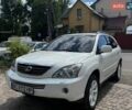Белый Лексус РХ, объемом двигателя 3.31 л и пробегом 273 тыс. км за 10500 $, фото 1 на Automoto.ua