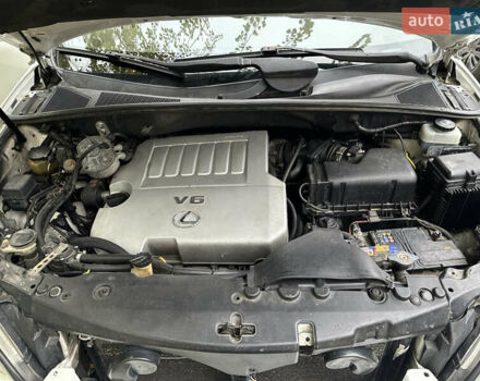 Белый Лексус РХ, объемом двигателя 3.46 л и пробегом 240 тыс. км за 9099 $, фото 20 на Automoto.ua