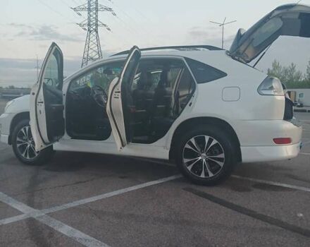 Белый Лексус РХ, объемом двигателя 3.5 л и пробегом 252 тыс. км за 12500 $, фото 19 на Automoto.ua