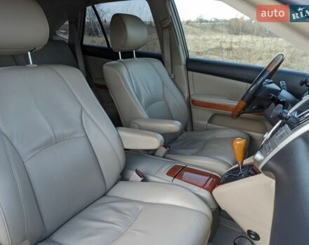 Білий Лексус РХ, об'ємом двигуна 3.31 л та пробігом 199 тис. км за 13800 $, фото 30 на Automoto.ua