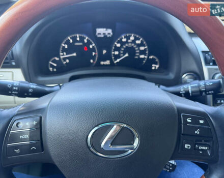 Белый Лексус РХ, объемом двигателя 3.46 л и пробегом 195 тыс. км за 18000 $, фото 2 на Automoto.ua