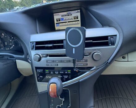 Белый Лексус РХ, объемом двигателя 3.46 л и пробегом 195 тыс. км за 18000 $, фото 24 на Automoto.ua