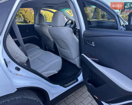 Лексус РХ 2009 у Виноградове на Automoto.ua Білий Лексус РХ, об'ємом двигуна 3.5 л та пробігом 183 тис. км за 18900 $, фото 23 на Automoto.ua