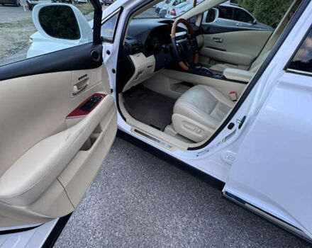 Белый Лексус РХ, объемом двигателя 3.46 л и пробегом 195 тыс. км за 18000 $, фото 31 на Automoto.ua