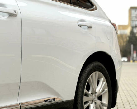 Белый Лексус РХ, объемом двигателя 3.46 л и пробегом 185 тыс. км за 15500 $, фото 5 на Automoto.ua