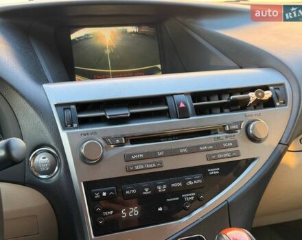 Белый Лексус РХ, объемом двигателя 3.46 л и пробегом 280 тыс. км за 14490 $, фото 27 на Automoto.ua