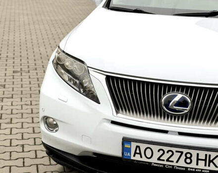 Белый Лексус РХ, объемом двигателя 3.46 л и пробегом 185 тыс. км за 15500 $, фото 4 на Automoto.ua
