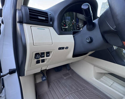 Белый Лексус РХ, объемом двигателя 3.46 л и пробегом 195 тыс. км за 18000 $, фото 21 на Automoto.ua