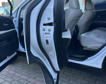 Лексус РХ 2009 у Виноградове на Automoto.ua Білий Лексус РХ, об'ємом двигуна 3.5 л та пробігом 183 тис. км за 18900 $, фото 17 на Automoto.ua