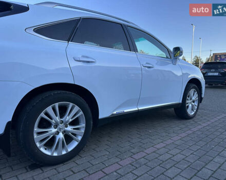 Лексус РХ 2009 у Виноградове на Automoto.ua Білий Лексус РХ, об'ємом двигуна 3.5 л та пробігом 183 тис. км за 18900 $, фото 9 на Automoto.ua