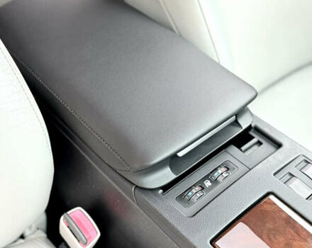 Белый Лексус РХ, объемом двигателя 3.46 л и пробегом 185 тыс. км за 15500 $, фото 31 на Automoto.ua