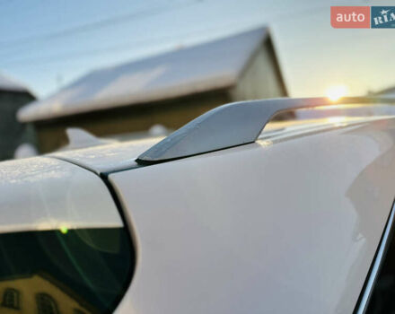 Белый Лексус РХ, объемом двигателя 3.5 л и пробегом 172 тыс. км за 15800 $, фото 63 на Automoto.ua