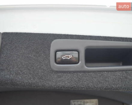 Білий Лексус РХ, об'ємом двигуна 3.46 л та пробігом 218 тис. км за 22500 $, фото 40 на Automoto.ua