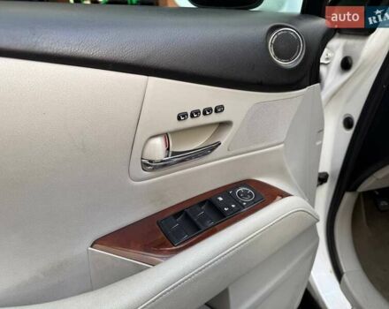 Белый Лексус РХ, объемом двигателя 3.46 л и пробегом 263 тыс. км за 12990 $, фото 7 на Automoto.ua