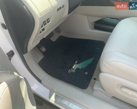 Белый Лексус РХ, объемом двигателя 3.5 л и пробегом 127 тыс. км за 18500 $, фото 29 на Automoto.ua
