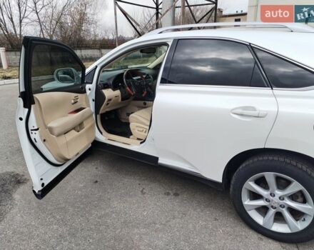 Белый Лексус РХ, объемом двигателя 3.46 л и пробегом 307 тыс. км за 14600 $, фото 17 на Automoto.ua