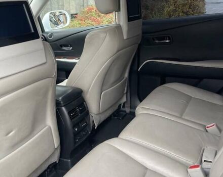 Белый Лексус РХ, объемом двигателя 3.46 л и пробегом 245 тыс. км за 19000 $, фото 9 на Automoto.ua