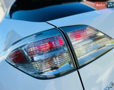 Белый Лексус РХ, объемом двигателя 3.46 л и пробегом 175 тыс. км за 15600 $, фото 22 на Automoto.ua