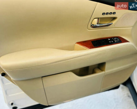 Белый Лексус РХ, объемом двигателя 3.5 л и пробегом 172 тыс. км за 15800 $, фото 81 на Automoto.ua