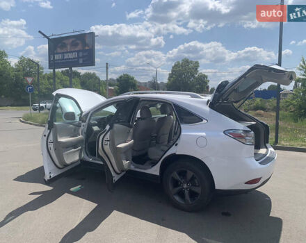 Белый Лексус РХ, объемом двигателя 3.5 л и пробегом 127 тыс. км за 18500 $, фото 10 на Automoto.ua