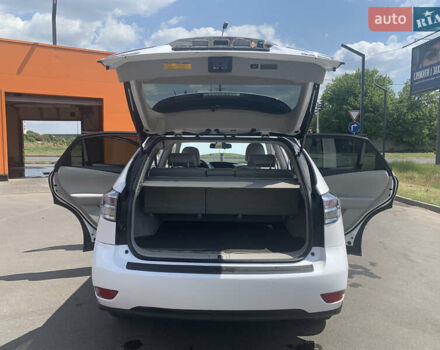 Белый Лексус РХ, объемом двигателя 3.5 л и пробегом 127 тыс. км за 18500 $, фото 11 на Automoto.ua