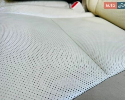 Белый Лексус РХ, объемом двигателя 3.46 л и пробегом 175 тыс. км за 15600 $, фото 83 на Automoto.ua