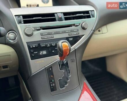 Белый Лексус РХ, объемом двигателя 3.46 л и пробегом 201 тыс. км за 14800 $, фото 16 на Automoto.ua