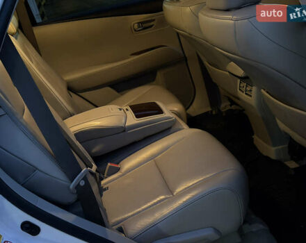 Белый Лексус РХ, объемом двигателя 3.46 л и пробегом 207 тыс. км за 16900 $, фото 31 на Automoto.ua