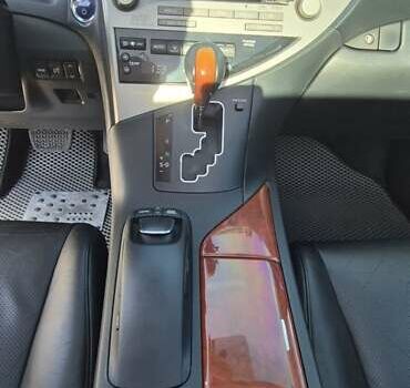 Лексус РХ 2010 в Одессе на Automoto.ua Белый Лексус РХ, объемом двигателя 3.46 л и пробегом 217 тыс. км за 23500 $, фото 26 на Automoto.ua