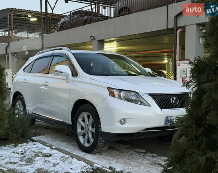 Белый Лексус РХ, объемом двигателя 3.46 л и пробегом 207 тыс. км за 16900 $, фото 1 на Automoto.ua