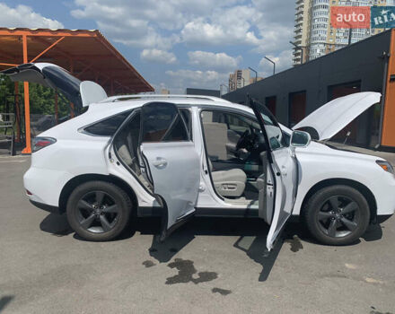 Белый Лексус РХ, объемом двигателя 3.5 л и пробегом 127 тыс. км за 18500 $, фото 13 на Automoto.ua