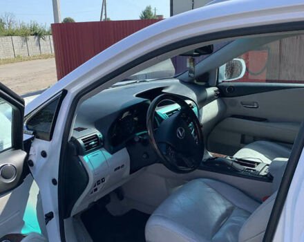 Белый Лексус РХ, объемом двигателя 3.5 л и пробегом 200 тыс. км за 18500 $, фото 8 на Automoto.ua