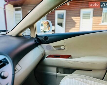 Белый Лексус РХ, объемом двигателя 3.46 л и пробегом 175 тыс. км за 15600 $, фото 55 на Automoto.ua