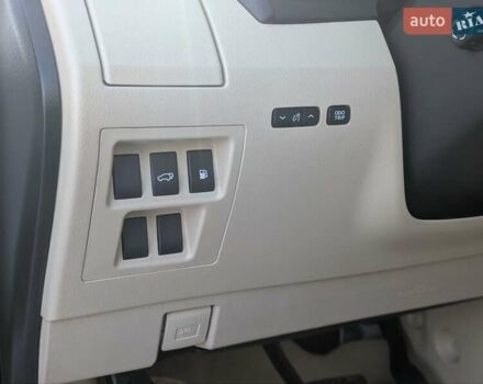 Белый Лексус РХ, объемом двигателя 3.5 л и пробегом 212 тыс. км за 16700 $, фото 57 на Automoto.ua