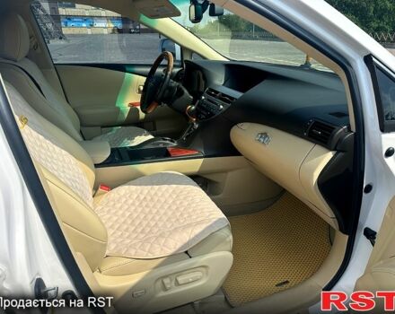 Белый Лексус РХ, объемом двигателя 3.5 л и пробегом 210 тыс. км за 17500 $, фото 7 на Automoto.ua