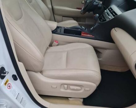 Белый Лексус РХ, объемом двигателя 3.5 л и пробегом 59 тыс. км за 21990 $, фото 8 на Automoto.ua