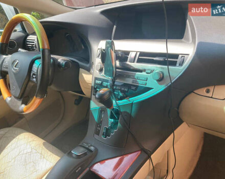 Лексус РХ 2011 в Киеве на Automoto.ua Белый Лексус РХ, объемом двигателя 3.46 л и пробегом 99 тыс. км за 19000 $, фото 9 на Automoto.ua