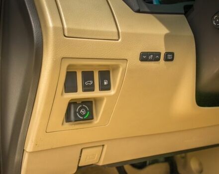 Белый Лексус РХ, объемом двигателя 3.46 л и пробегом 200 тыс. км за 19999 $, фото 9 на Automoto.ua