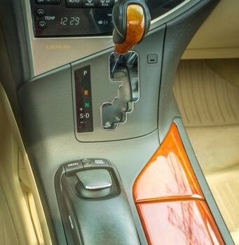 Белый Лексус РХ, объемом двигателя 3.46 л и пробегом 200 тыс. км за 20000 $, фото 8 на Automoto.ua