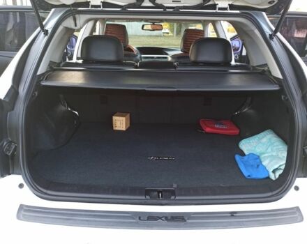 Белый Лексус РХ, объемом двигателя 3.5 л и пробегом 198 тыс. км за 17000 $, фото 11 на Automoto.ua