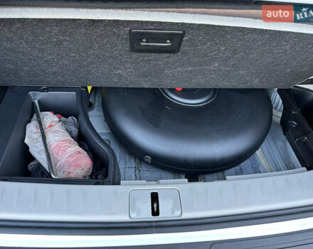 Белый Лексус РХ, объемом двигателя 3.5 л и пробегом 127 тыс. км за 19500 $, фото 19 на Automoto.ua