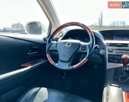 Белый Лексус РХ, объемом двигателя 3.46 л и пробегом 123 тыс. км за 16990 $, фото 21 на Automoto.ua