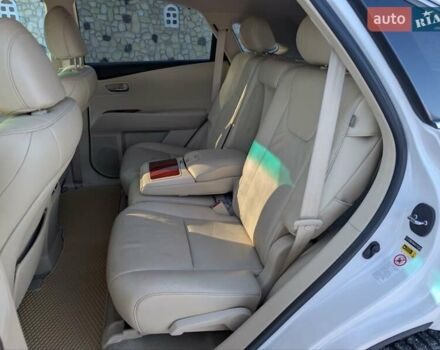 Белый Лексус РХ, объемом двигателя 3.5 л и пробегом 212 тыс. км за 16700 $, фото 66 на Automoto.ua