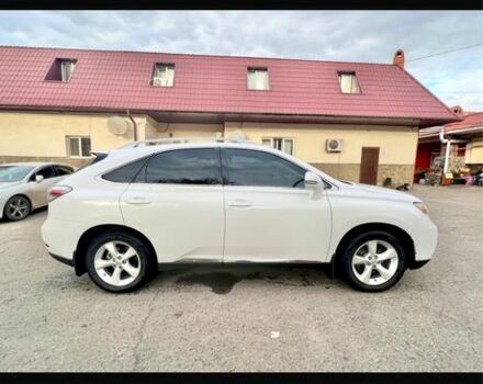 Белый Лексус РХ, объемом двигателя 3.5 л и пробегом 240 тыс. км за 16500 $, фото 1 на Automoto.ua