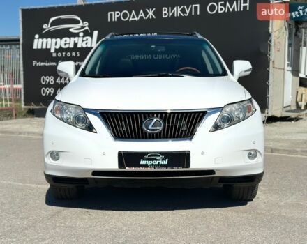 Белый Лексус РХ, объемом двигателя 3.46 л и пробегом 123 тыс. км за 16990 $, фото 1 на Automoto.ua