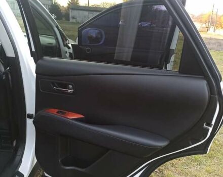 Белый Лексус РХ, объемом двигателя 3.46 л и пробегом 198 тыс. км за 17000 $, фото 10 на Automoto.ua