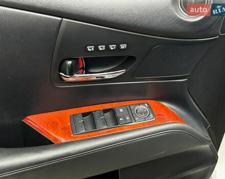 Белый Лексус РХ, объемом двигателя 3.46 л и пробегом 159 тыс. км за 16600 $, фото 15 на Automoto.ua