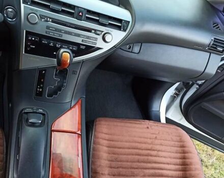 Белый Лексус РХ, объемом двигателя 3.46 л и пробегом 198 тыс. км за 17000 $, фото 15 на Automoto.ua